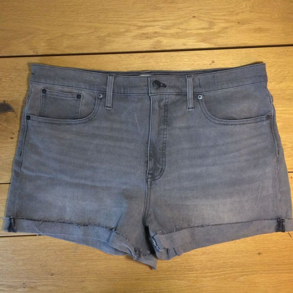 Madewell high rise denim shorts 32 faded black gray